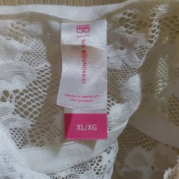 No Boundaries White Lace Bralette - Picture 4 of 4